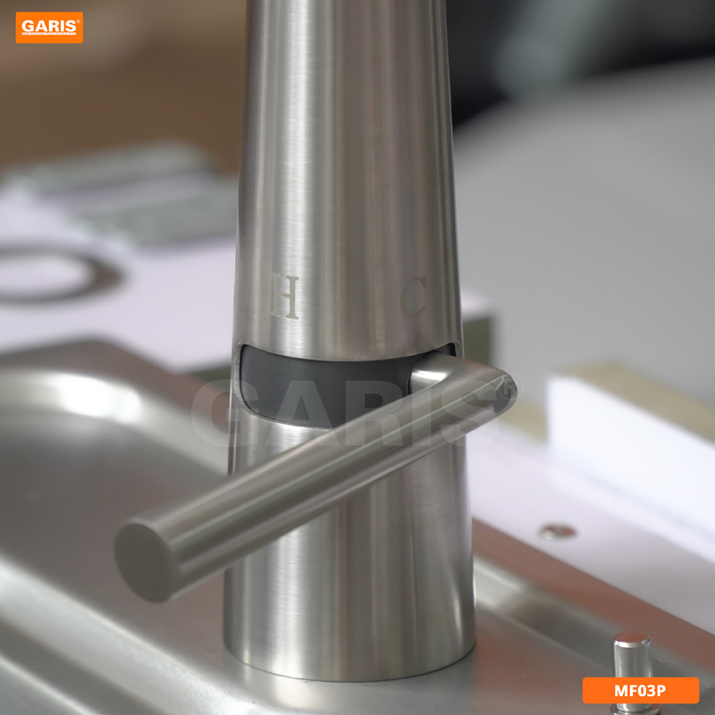 VÒI RỬA DÂY RÚT GARIS CAO CẤP MF03P